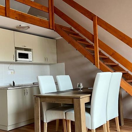 Gyula Var Premium Apartman Ngoại thất bức ảnh
