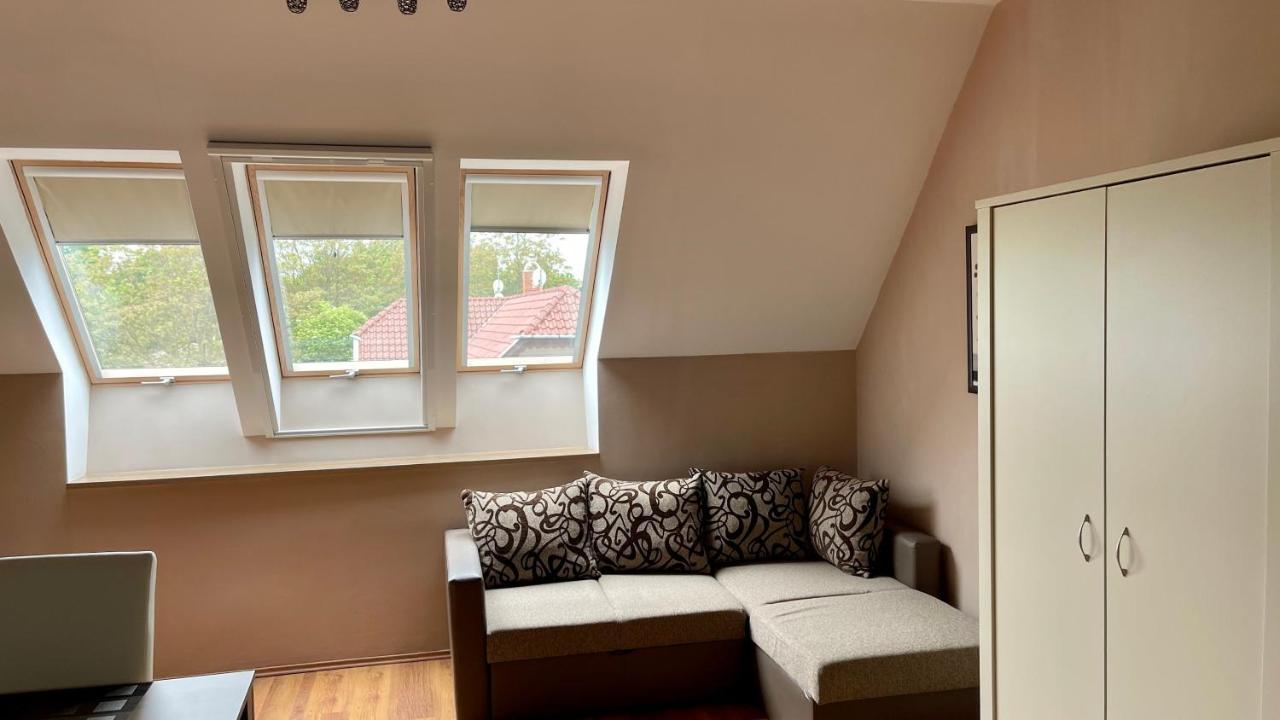 Gyula Var Premium Apartman Ngoại thất bức ảnh